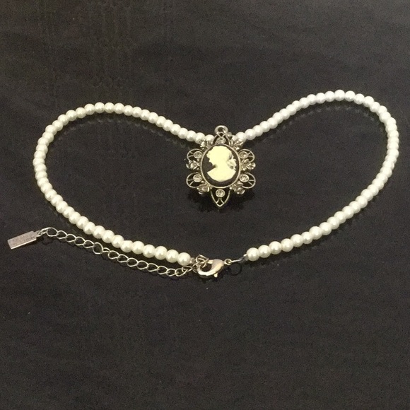 Vtg.15”W/3”FreshwaterCultured White Pearl&CameoPdt - Picture 11 of 14